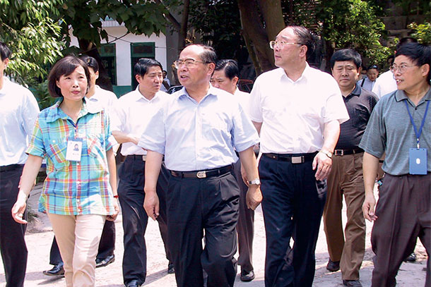 原重庆市市长黄奇帆.市委书记黄镇东来我校视察